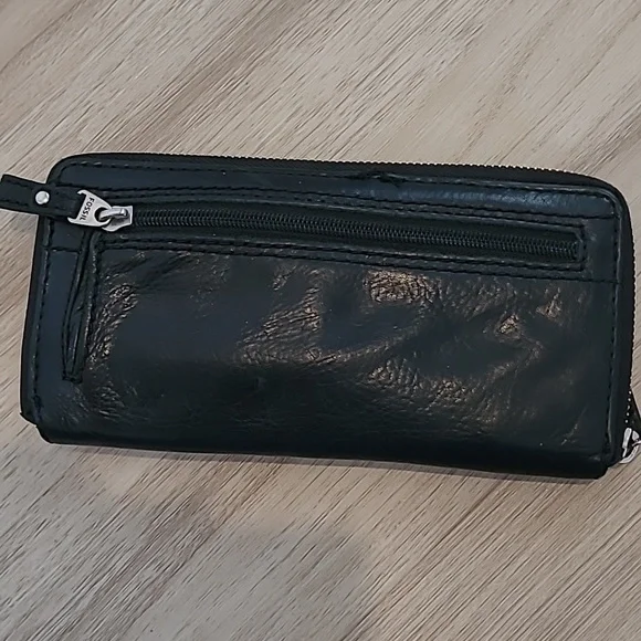 Fossil Wallet - Picture 2 of 4